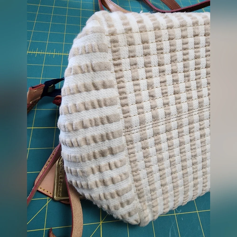 Dooney & Bourke Y2K Seersucker Satchel/Tote - Picture 10 of 16